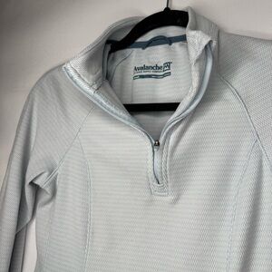 Avalanche Sky Blue Pullover